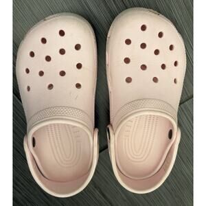 Crocs Girls Youth Size J5 Classic Clog Slip On Ultra Light Sandals Pink